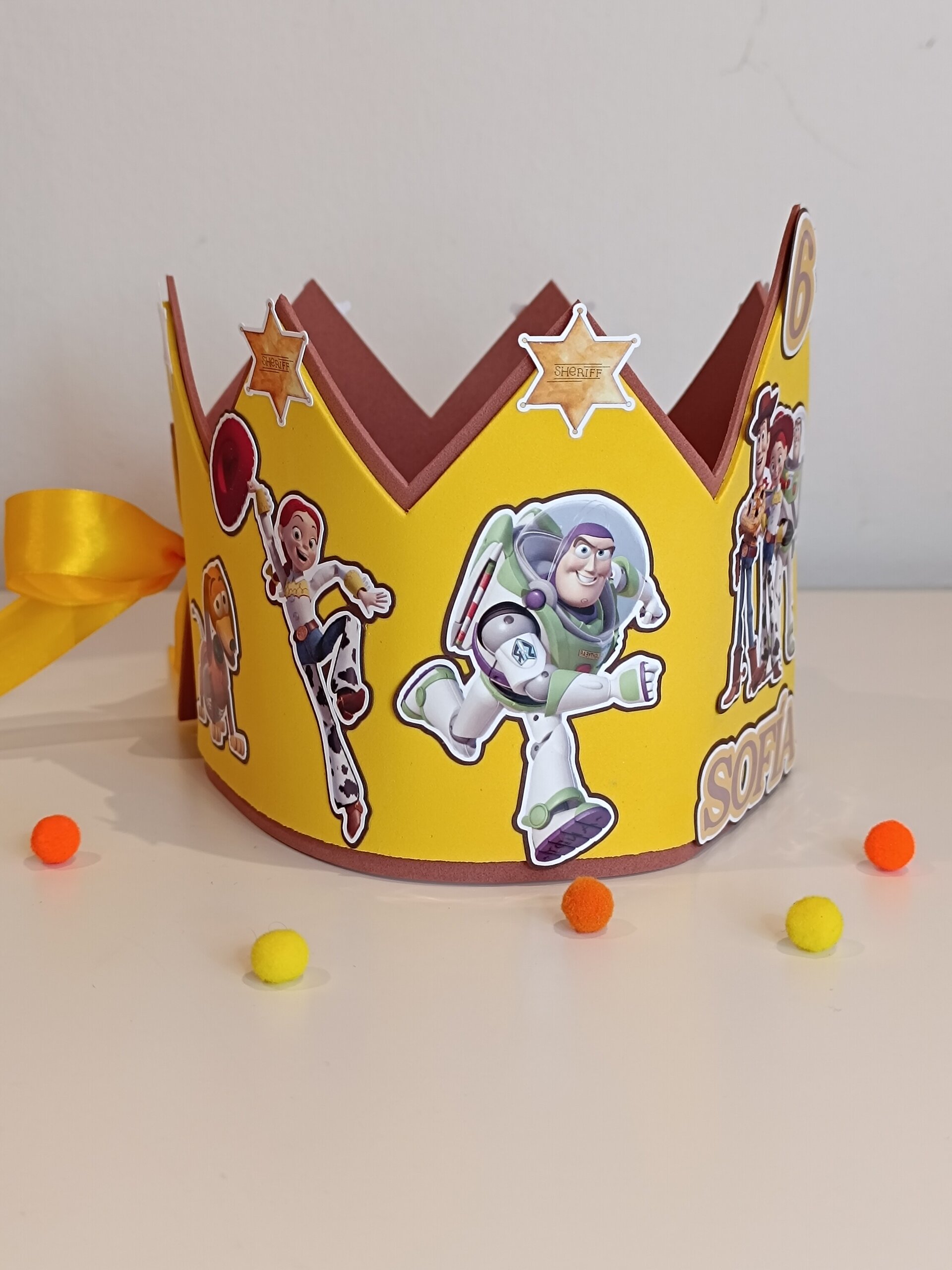 Corona de cumpleaños personalizada Tot Story - 4