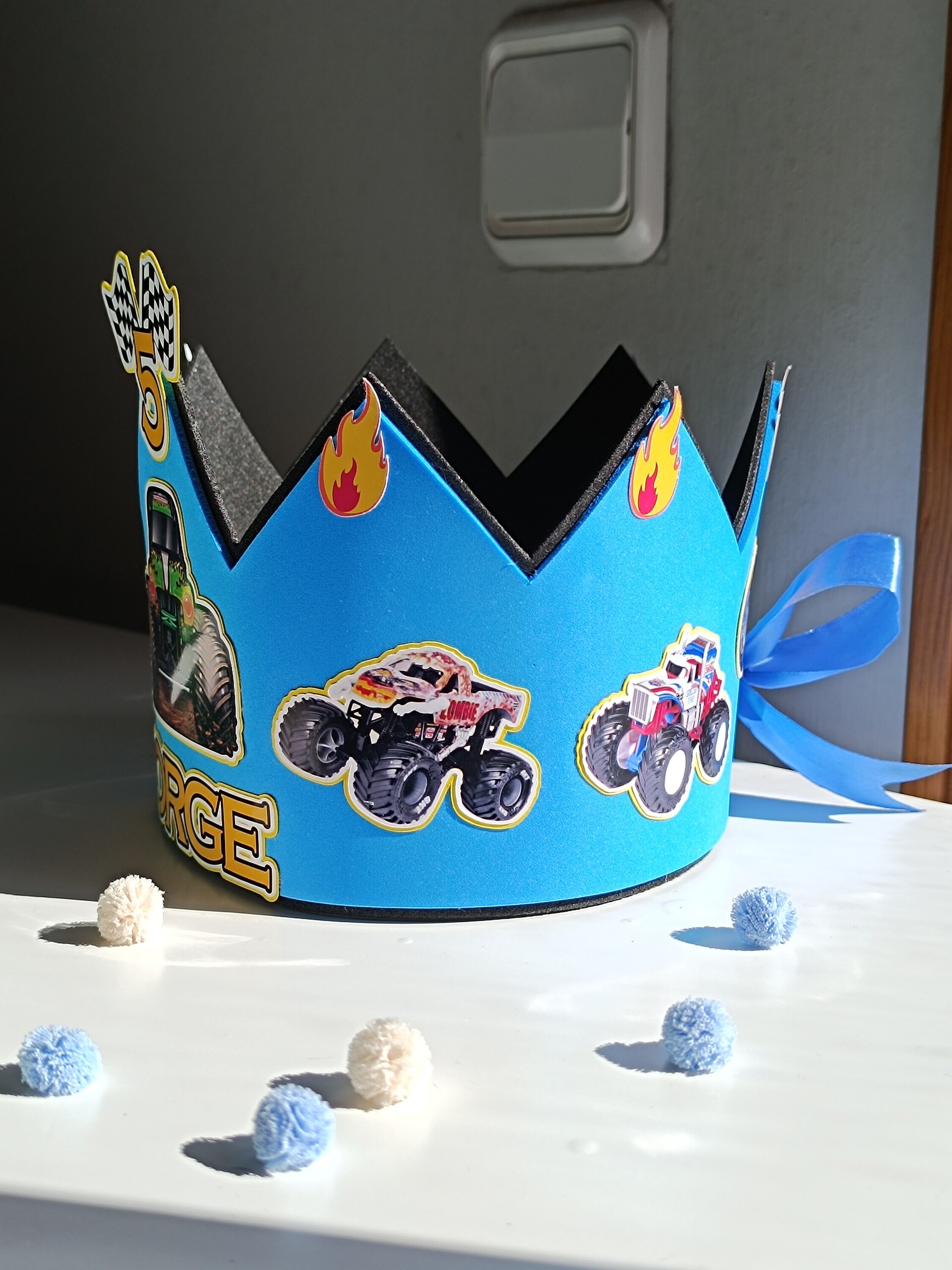 Corona de Cumpleaños personalizada Monster Jam - 3